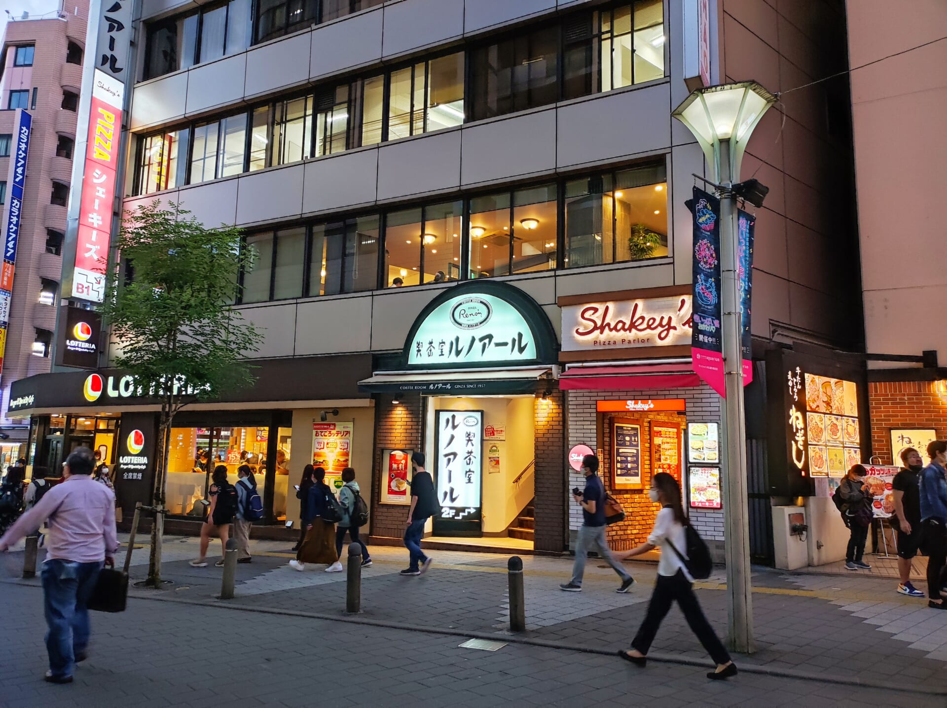 【2026年最新】銀座ルノアールの滞在時間3時間制限、その後どうなった?ノマドワーカーの現実的な選択肢