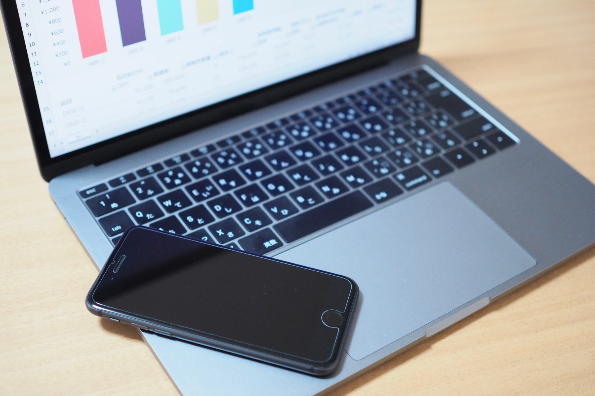 固定回線代替で無制限でネットを使いたいなら、テザリングよりホームルーターがおすすめ！